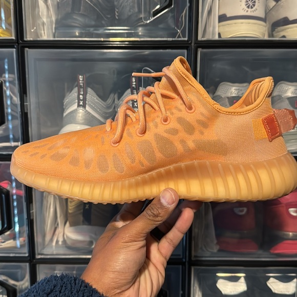 Yeezy Boost V.2 “Mono Clay” main image 7